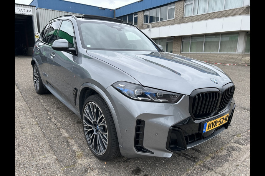 BMW X5 xDrive50e M-Sport 22'' Panodak Headup Harman Kardon