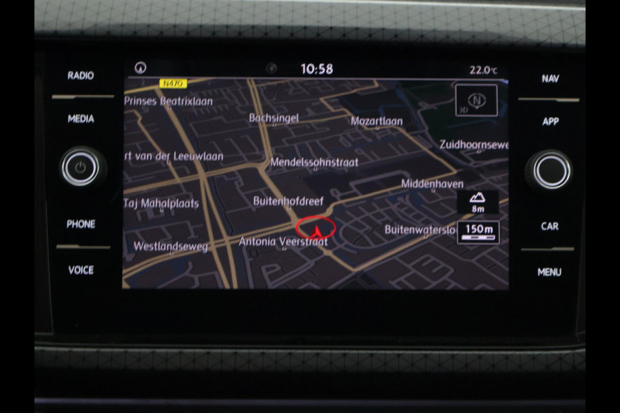 Volkswagen T-Cross 1.0 TSI Style Two-Tone Automaat | 1e eigenaar | Navigatie | Stoelverwarming | Camera |