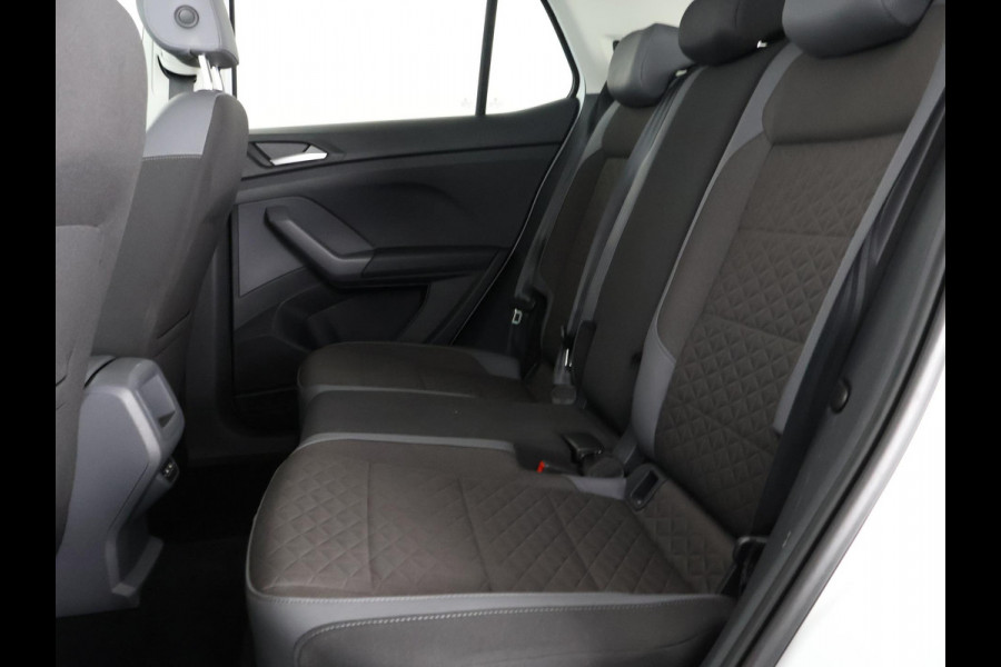 Volkswagen T-Cross 1.0 TSI Style Two-Tone Automaat | 1e eigenaar | Navigatie | Stoelverwarming | Camera |