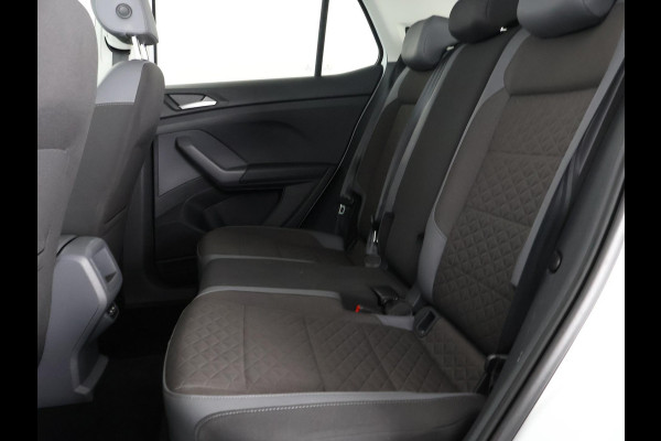 Volkswagen T-Cross 1.0 TSI Style Two-Tone Automaat | 1e eigenaar | Navigatie | Stoelverwarming | Camera |