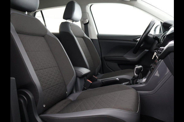 Volkswagen T-Cross 1.0 TSI Style Two-Tone Automaat | 1e eigenaar | Navigatie | Stoelverwarming | Camera |