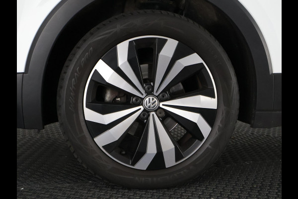Volkswagen T-Cross 1.0 TSI Style Two-Tone Automaat | 1e eigenaar | Navigatie | Stoelverwarming | Camera |