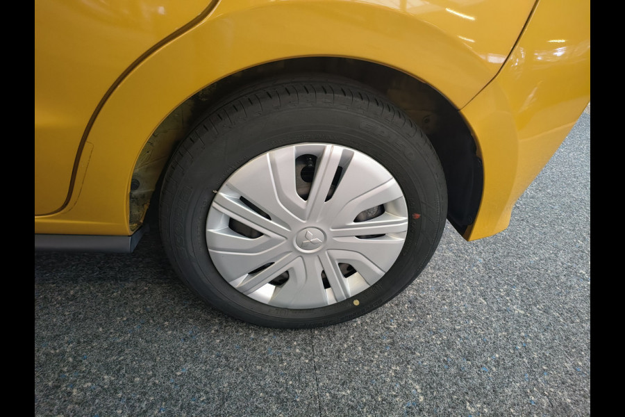 Mitsubishi Space Star 1.0 Cool+ 5 persoons uit 2020 Rijklaar + 12 maanden Bovag-garantie Henk Jongen Auto's in Helmond,  al 50 jaar service zoals 't hoort!