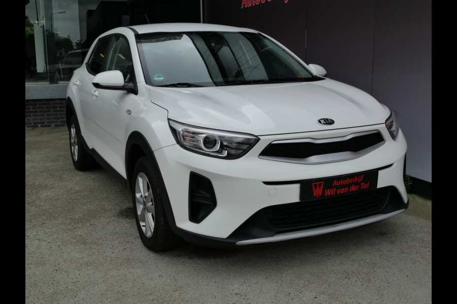 Kia Stonic 1.2 DESIGN EDITION | CRUISE | AIRCO | CARPLAY | 4-CILINDER | STUUR + STOEL VERW!!