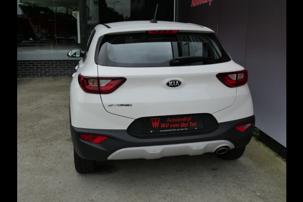 Kia Stonic 1.2 DESIGN EDITION | CRUISE | AIRCO | CARPLAY | 4-CILINDER | STUUR + STOEL VERW!!