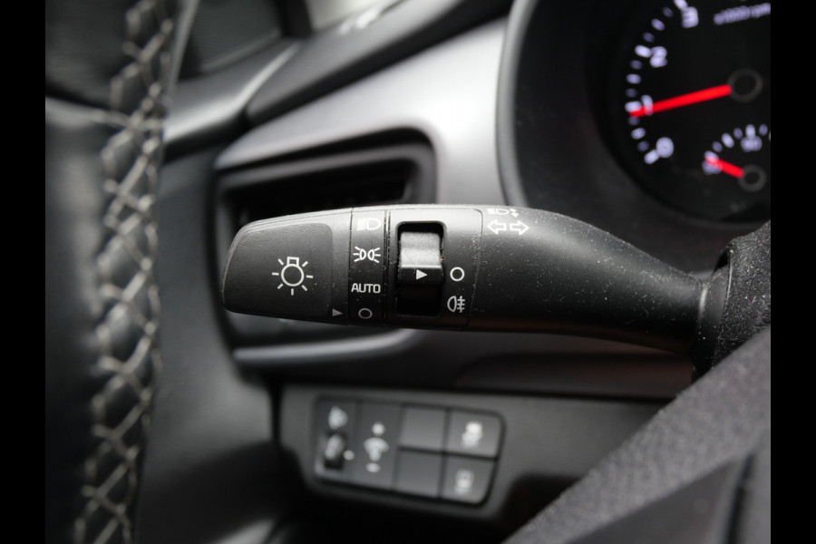 Kia Stonic 1.2 DESIGN EDITION | CRUISE | AIRCO | CARPLAY | 4-CILINDER | STUUR + STOEL VERW!!