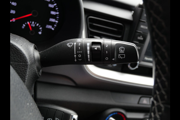 Kia Stonic 1.2 DESIGN EDITION | CRUISE | AIRCO | CARPLAY | 4-CILINDER | STUUR + STOEL VERW!!