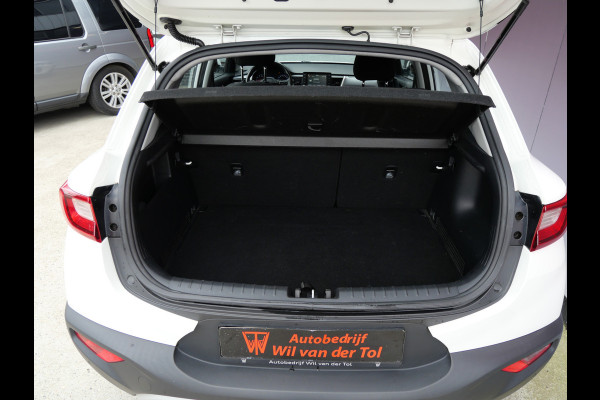 Kia Stonic 1.2 DESIGN EDITION | CRUISE | AIRCO | CARPLAY | 4-CILINDER | STUUR + STOEL VERW!!