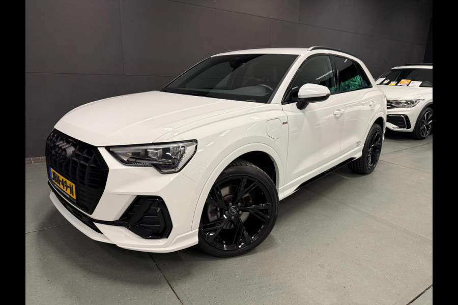 Audi Q3 45 TFSI e S edition S-LINE BLACK-LINE 20'' NAVI/V-COCKPIT/DAB/ECC/PDC/CRUISE///