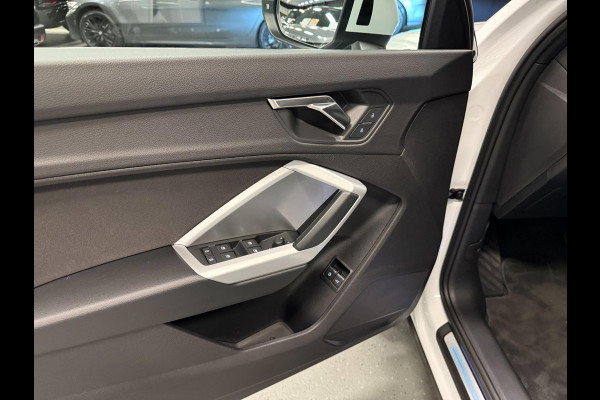 Audi Q3 45 TFSI e S edition S-LINE BLACK-LINE 20'' NAVI/V-COCKPIT/DAB/ECC/PDC/CRUISE///