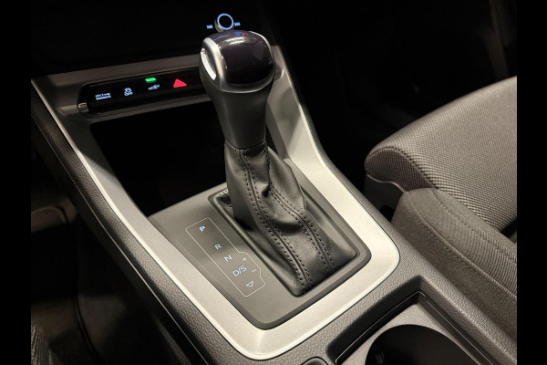 Audi Q3 45 TFSI e S edition S-LINE BLACK-LINE 20'' NAVI/V-COCKPIT/DAB/ECC/PDC/CRUISE///