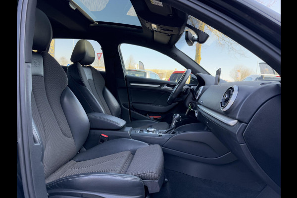 Audi A3 Sportback 35 TFSI Advance Sport S-Line,Schuifdak,1e Eigenaar,Navi,Virtual Cockpit,Clima,Cruise,N.A.P,APK tot 02-2026