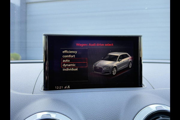 Audi A3 Sportback 35 TFSI Advance Sport S-Line,Schuifdak,1e Eigenaar,Navi,Virtual Cockpit,Clima,Cruise,N.A.P,APK tot 02-2026