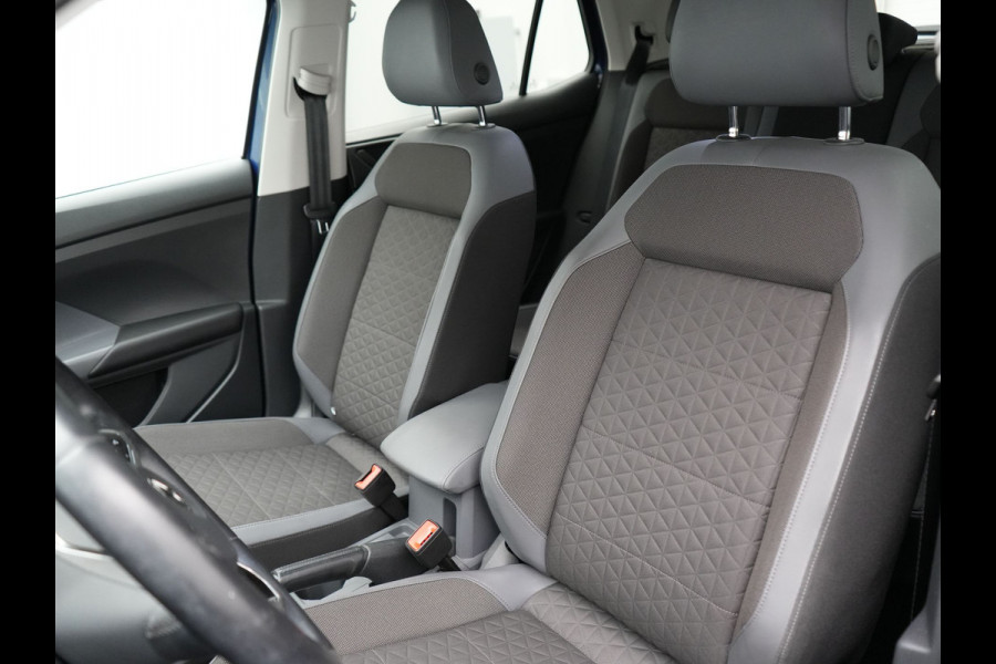 Volkswagen T-Cross 1.0 TSI Style DSG | Trekhaak Afneembaar | Adaptive Cruise | Carplay | Camera | Sfeerverlichting | Parkassist | Dodehoek Detectie | Navi Full Map | DAB |