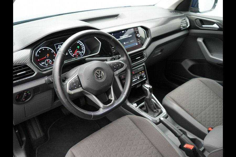 Volkswagen T-Cross 1.0 TSI Style DSG | Trekhaak Afneembaar | Adaptive Cruise | Carplay | Camera | Sfeerverlichting | Parkassist | Dodehoek Detectie | Navi Full Map | DAB |