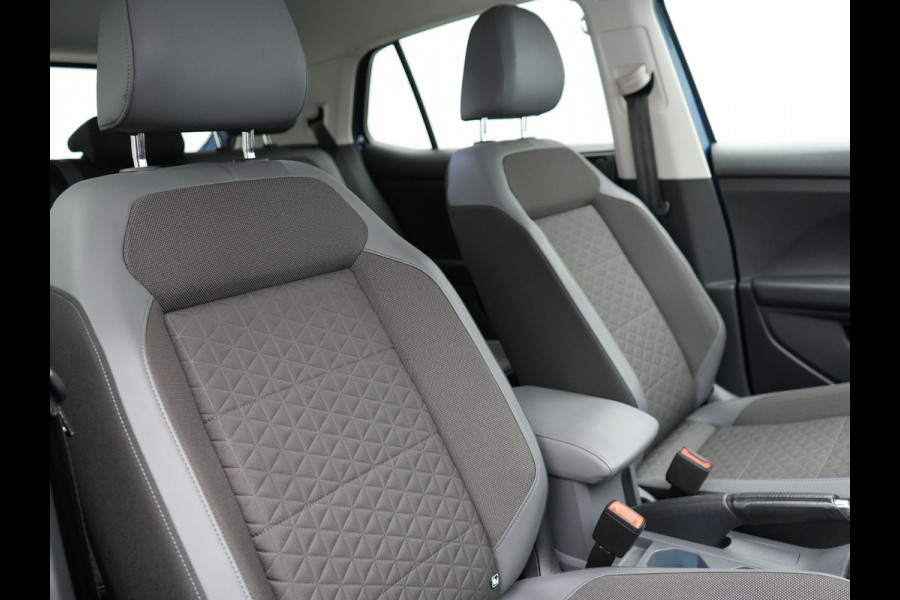 Volkswagen T-Cross 1.0 TSI Style DSG | Trekhaak Afneembaar | Adaptive Cruise | Carplay | Camera | Sfeerverlichting | Parkassist | Dodehoek Detectie | Navi Full Map | DAB |