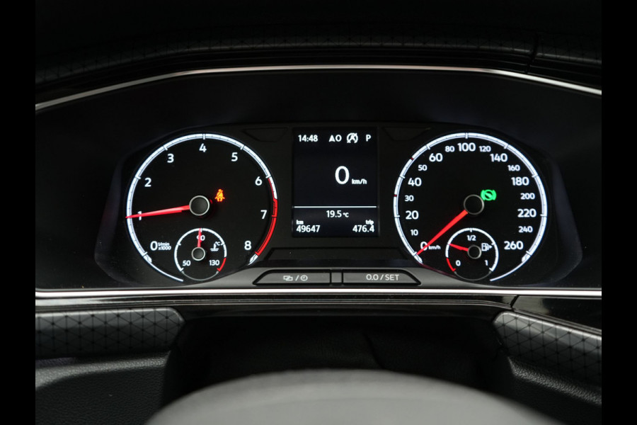 Volkswagen T-Cross 1.0 TSI Style DSG | Trekhaak Afneembaar | Adaptive Cruise | Carplay | Camera | Sfeerverlichting | Parkassist | Dodehoek Detectie | Navi Full Map | DAB |