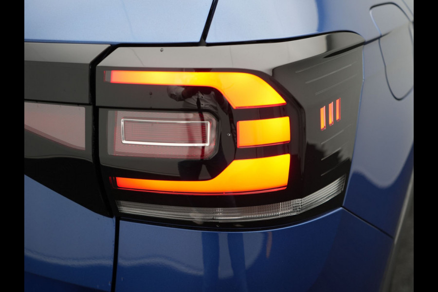 Volkswagen T-Cross 1.0 TSI Style DSG | Trekhaak Afneembaar | Adaptive Cruise | Carplay | Camera | Sfeerverlichting | Parkassist | Dodehoek Detectie | Navi Full Map | DAB |
