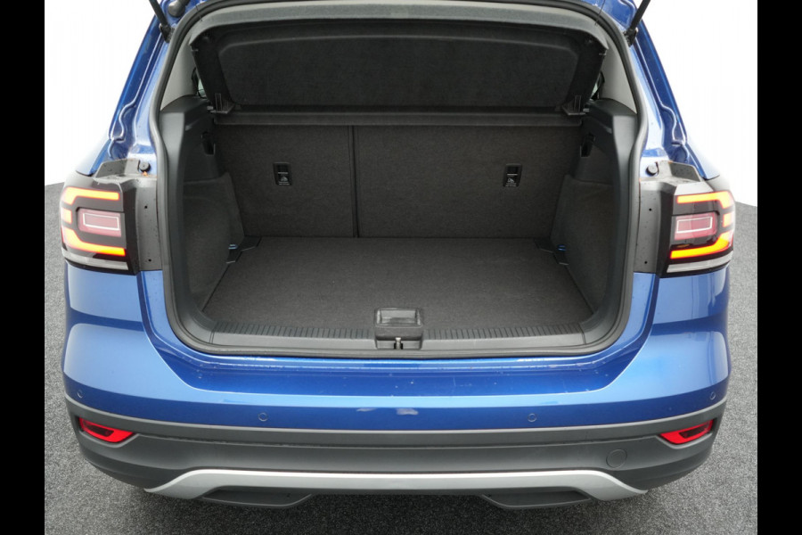 Volkswagen T-Cross 1.0 TSI Style DSG | Trekhaak Afneembaar | Adaptive Cruise | Carplay | Camera | Sfeerverlichting | Parkassist | Dodehoek Detectie | Navi Full Map | DAB |
