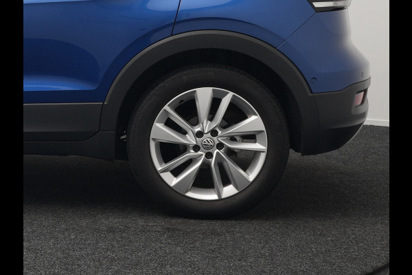 Volkswagen T-Cross 1.0 TSI Style DSG | Trekhaak Afneembaar | Adaptive Cruise | Carplay | Camera | Sfeerverlichting | Parkassist | Dodehoek Detectie | Navi Full Map | DAB |