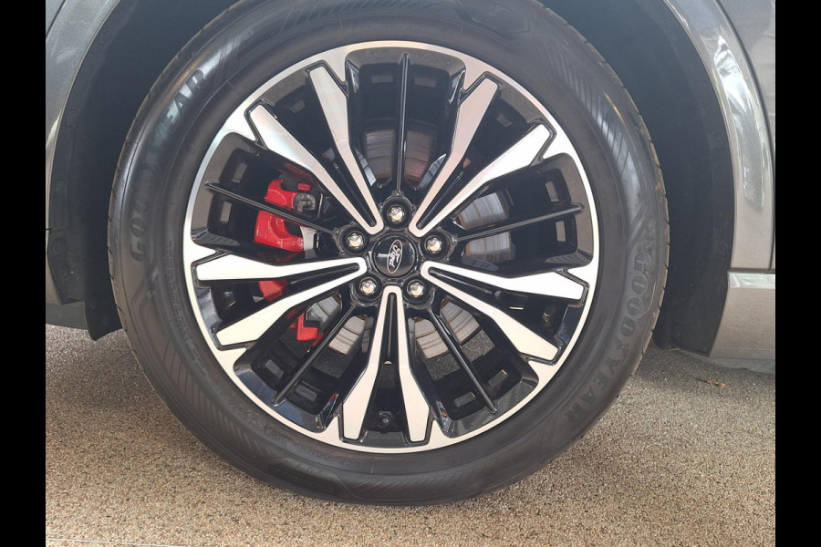Ford Kuga 2.5 PHEV ST-Line X | Pano | Trekhaak 1500kg | Blindspot | occasion