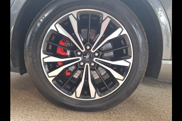 Ford Kuga 2.5 PHEV ST-Line X | Pano | Trekhaak 1500kg | Blindspot | occasion