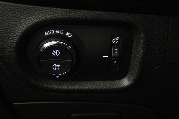 Opel Astra Sports Tourer 1.4 Innovation (NAVIGATIE, CLIMA, CAMERA, TREKHAAK, LANE ASSIST, GROOTLICHT ASSIST)