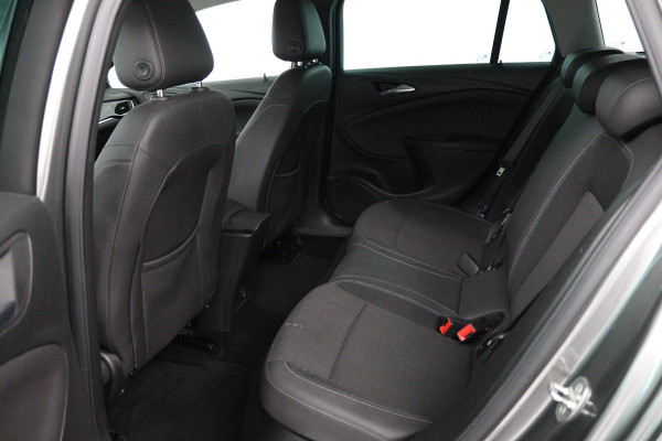 Opel Astra Sports Tourer 1.4 Innovation (NAVIGATIE, CLIMA, CAMERA, TREKHAAK, LANE ASSIST, GROOTLICHT ASSIST)