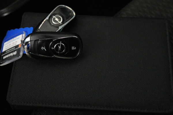 Opel Astra Sports Tourer 1.4 Innovation (NAVIGATIE, CLIMA, CAMERA, TREKHAAK, LANE ASSIST, GROOTLICHT ASSIST)