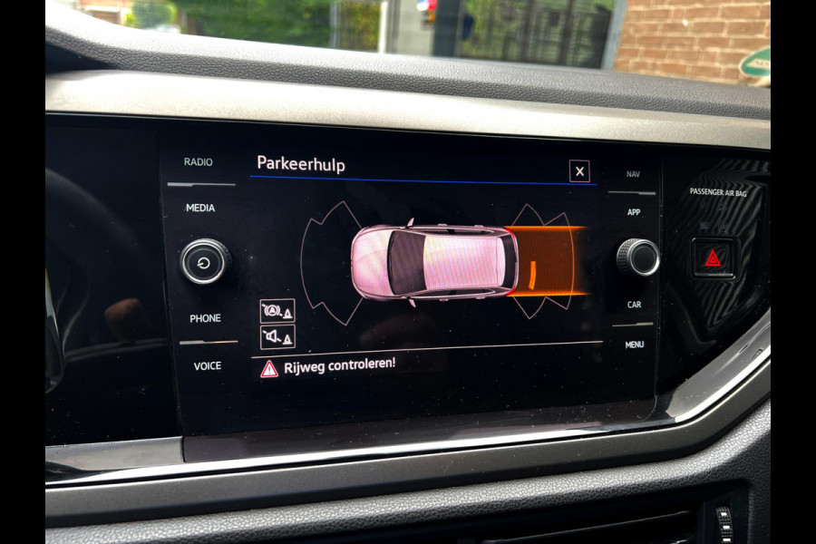 Volkswagen Polo 1.0 TSI Comfortline carplay_clima_Acc_LMV
