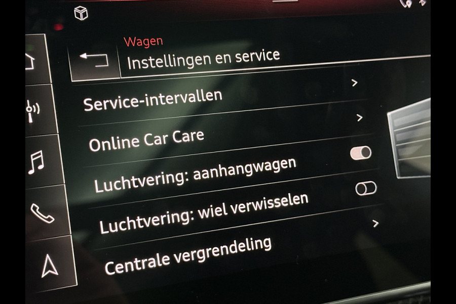Audi Q8 55 TFSI e Competition S-Line | RS Leder | 360 Camera | ACC | Panorama | Luchtvering | Softclose | LED-Matrix | Trekhaak | Lane & Side Assist | Led Sfeerverlichting | Keyless-Entry | Black-Optic | Rijklaar incl. Bovag Garantie.