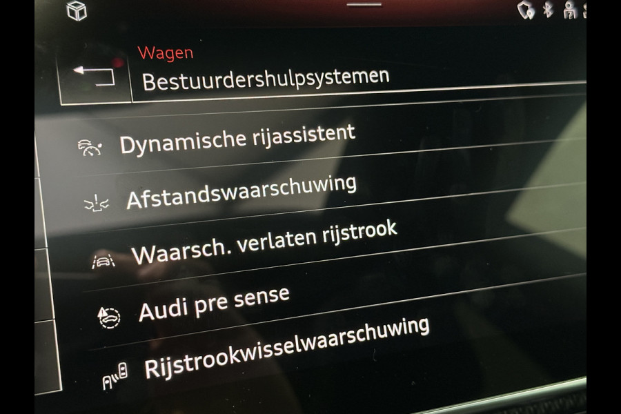 Audi Q8 55 TFSI e Competition S-Line | RS Leder | 360 Camera | ACC | Panorama | Luchtvering | Softclose | LED-Matrix | Trekhaak | Lane & Side Assist | Led Sfeerverlichting | Keyless-Entry | Black-Optic | Rijklaar incl. Bovag Garantie.