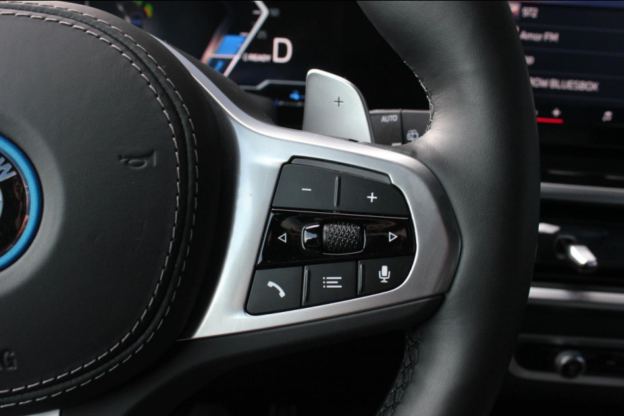 BMW X5 XDrive50e High Executive M- SPORT PRO / M-SEATS / SOFT CLOSE / PANO- DAK / LUCHTVERING / DRIVING ASSISANT PROFESSIONAL