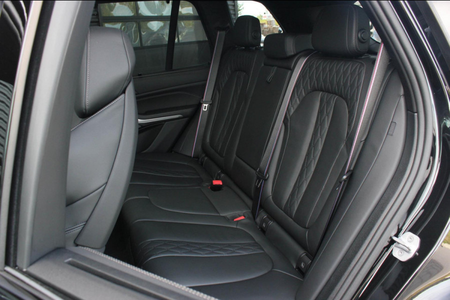 BMW X5 XDrive50e High Executive M- SPORT PRO / M-SEATS / SOFT CLOSE / PANO- DAK / LUCHTVERING / DRIVING ASSISANT PROFESSIONAL