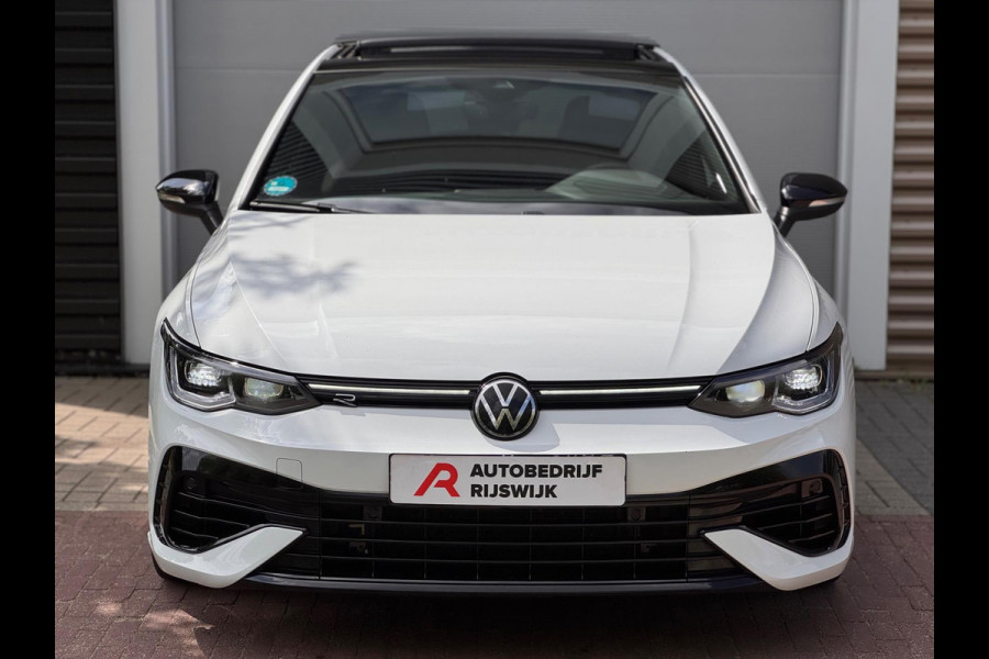 Volkswagen Golf 2.0 TSI R 4Motion 333pk Akra/Pano/Matrix/Memory