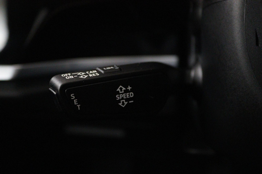 Audi Q3 Sportback 35 TFSI S-line (PANORAMADAK, CAMERA, CARPLAY, LEDER, LED, ELEKT. ACHTERKLEP) Audi Q3 Sportback 35 TFSI S-line (PANORAMADAK, CAMERA, CARPLAY, LEDER, LED, ELEKT. ACHTERKLEP)