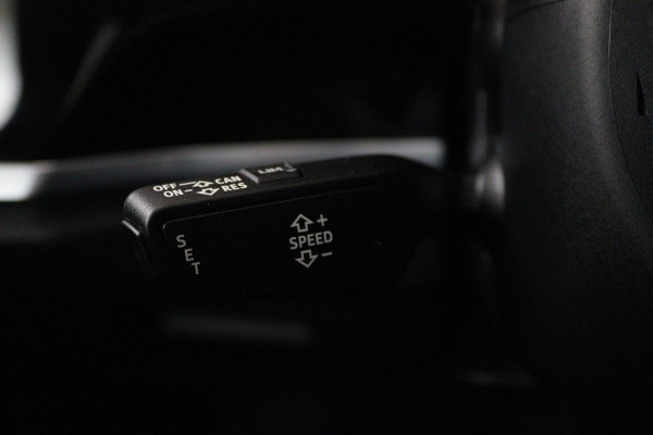 Audi Q3 Sportback 35 TFSI S-line (PANORAMADAK, CAMERA, CARPLAY, LEDER, LED, ELEKT. ACHTERKLEP) Audi Q3 Sportback 35 TFSI S-line (PANORAMADAK, CAMERA, CARPLAY, LEDER, LED, ELEKT. ACHTERKLEP)