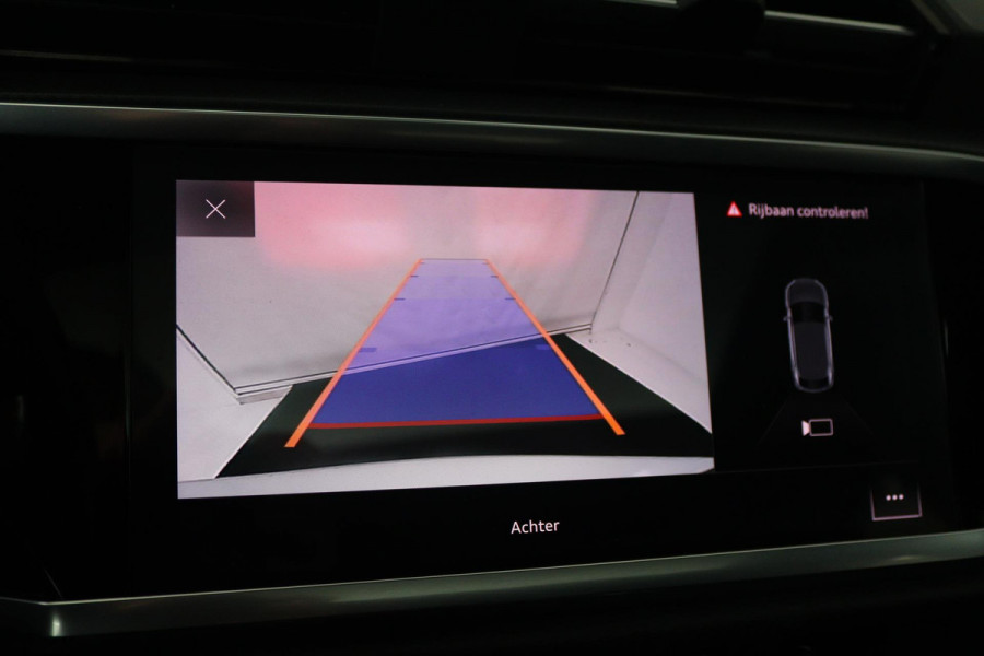 Audi Q3 Sportback 35 TFSI S-line (PANORAMADAK, CAMERA, CARPLAY, LEDER, LED, ELEKT. ACHTERKLEP) Audi Q3 Sportback 35 TFSI S-line (PANORAMADAK, CAMERA, CARPLAY, LEDER, LED, ELEKT. ACHTERKLEP)