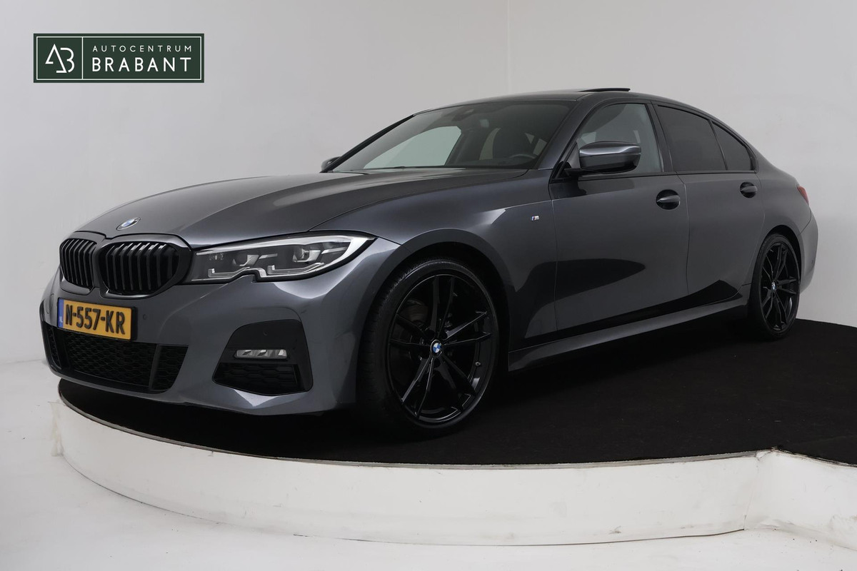 BMW 3 Serie 318i Business Edition (PANORAMADAK, PARKEERSENSOREN, STOELVERWARMING, NAVIGATIE, CAMERA, DEALER ONDERHOUDEN)