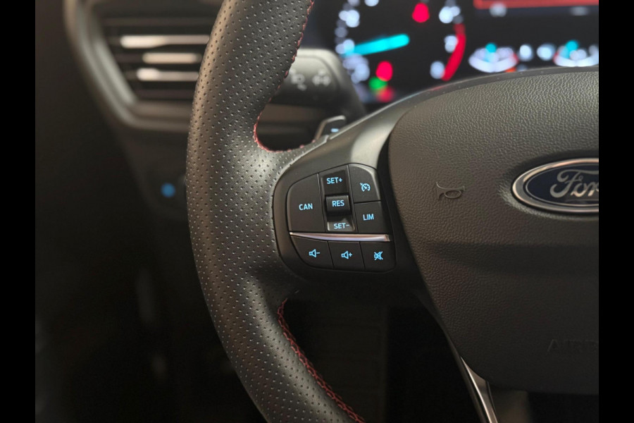 Ford FOCUS Wagon 1.0 EcoBoost Hybrid Active X ST Line | Pano | Trekhaak | Navi | PDC | stoel-\stuurverwarming