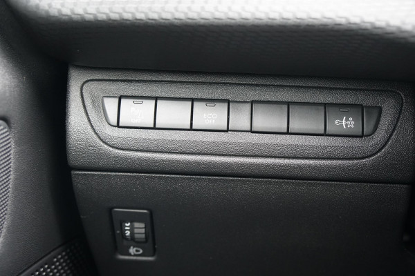 Peugeot 2008 1.2 PureTech GT-Line + TREKHAAK / APPLE CARPLAY / PANO / SENSOREN