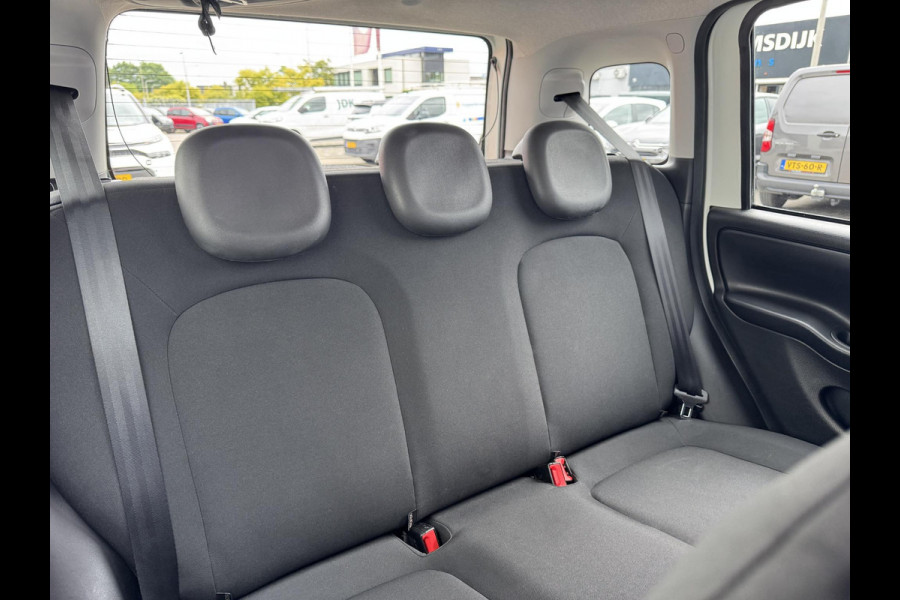 Fiat Panda 1.0 Hybrid Cross | Apple carplay | Climate control | Prijs is rijklaar!