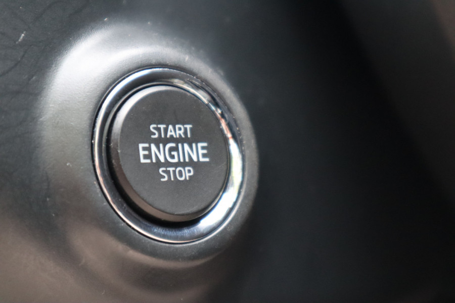 Škoda Octavia Combi 1.5 TSI Greentech Style Business | Carplay | Stoelverwarming | Navi |