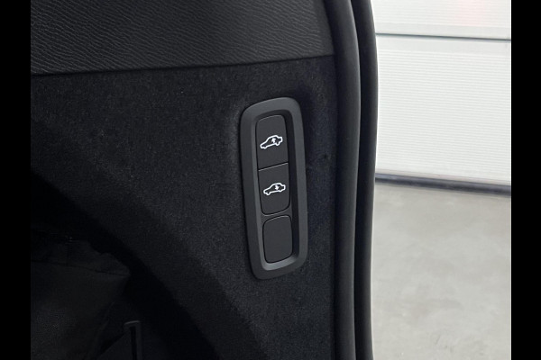 Volvo XC90 2.0 T8 Plug-in hybrid AWD Ultra Dark *Facelift* | Luchtvering | Open dak | Adapt. Cruise control | 360 Camera | Head-up |