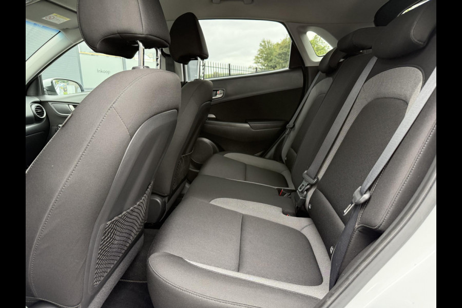 Hyundai Kona 1.0T Premium 1e Eigenaar,Navi,Camera,Trekhaak,6 Bak,120pk,Keyless,Head-up Display,Apk tot 10-2026