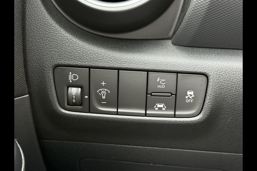 Hyundai Kona 1.0T Premium 1e Eigenaar,Navi,Camera,Trekhaak,6 Bak,120pk,Keyless,Head-up Display,Apk tot 10-2026