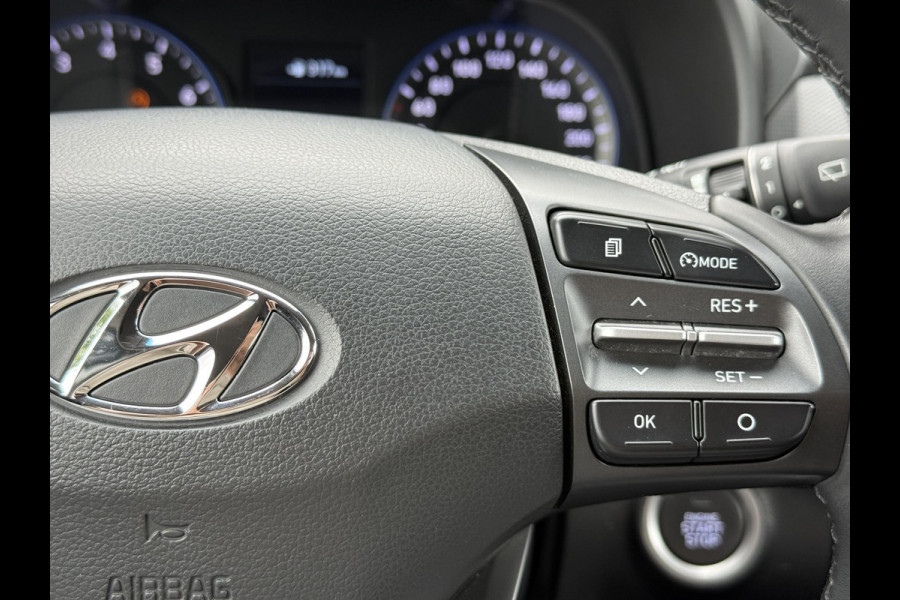 Hyundai Kona 1.0T Premium 1e Eigenaar,Navi,Camera,Trekhaak,6 Bak,120pk,Keyless,Head-up Display,Apk tot 10-2026