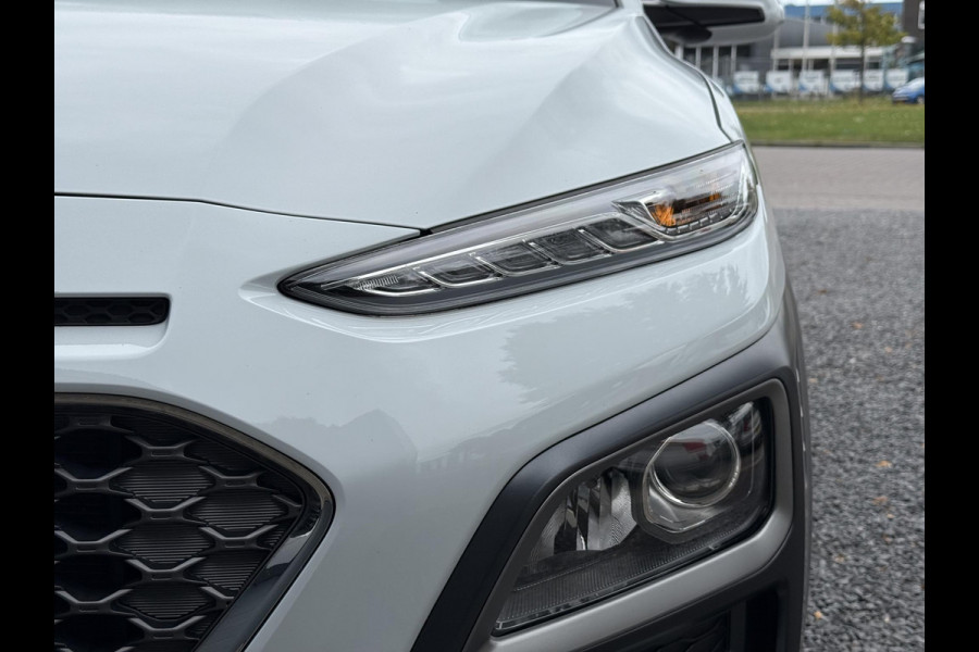 Hyundai Kona 1.0T Premium 1e Eigenaar,Navi,Camera,Trekhaak,6 Bak,120pk,Keyless,Head-up Display,Apk tot 10-2026