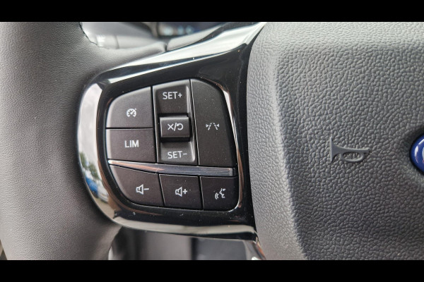 Ford Transit Custom 320 2.5 PHEV L2H1 Sport 233pk | Inklapbare trekhaak | 19 inch lichtmetalen Sport velgen (mat zwart) | Verwarmbaar stuurwiel  | Navigatie systeem | B&O speakers
