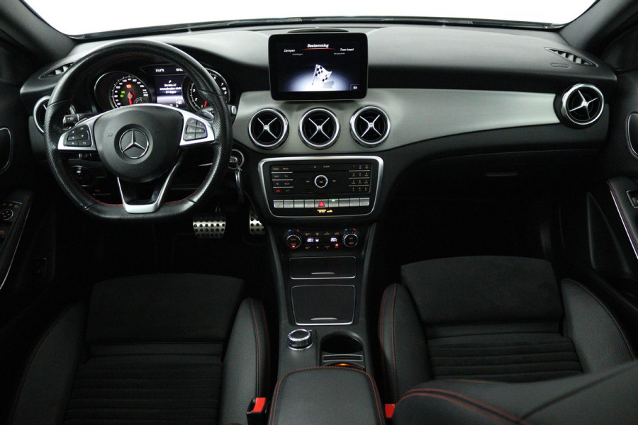 Mercedes-Benz GLA 250 4Matic Premium Plus (PANORAMADAK, STOELVERWARMING, ACHTERUITRIJCAMERA, CRUISE CONTROL)